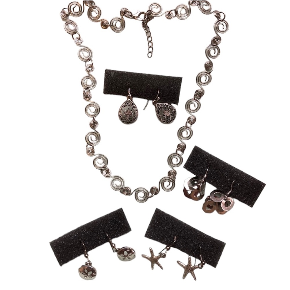 Jewelry Lot - Fashion Jewelry